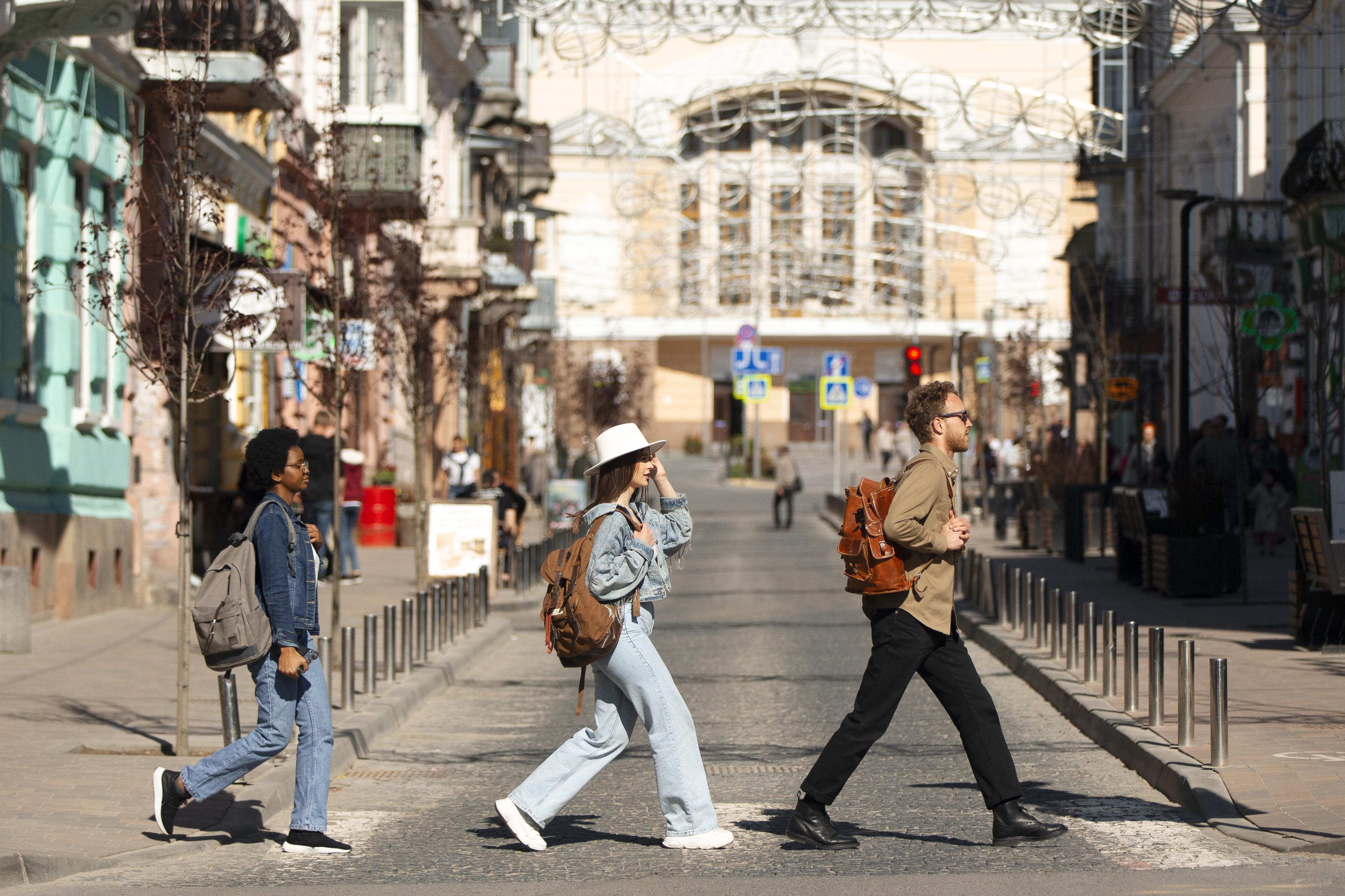 Street marketing : techniques et stratégies innovantes en 2025